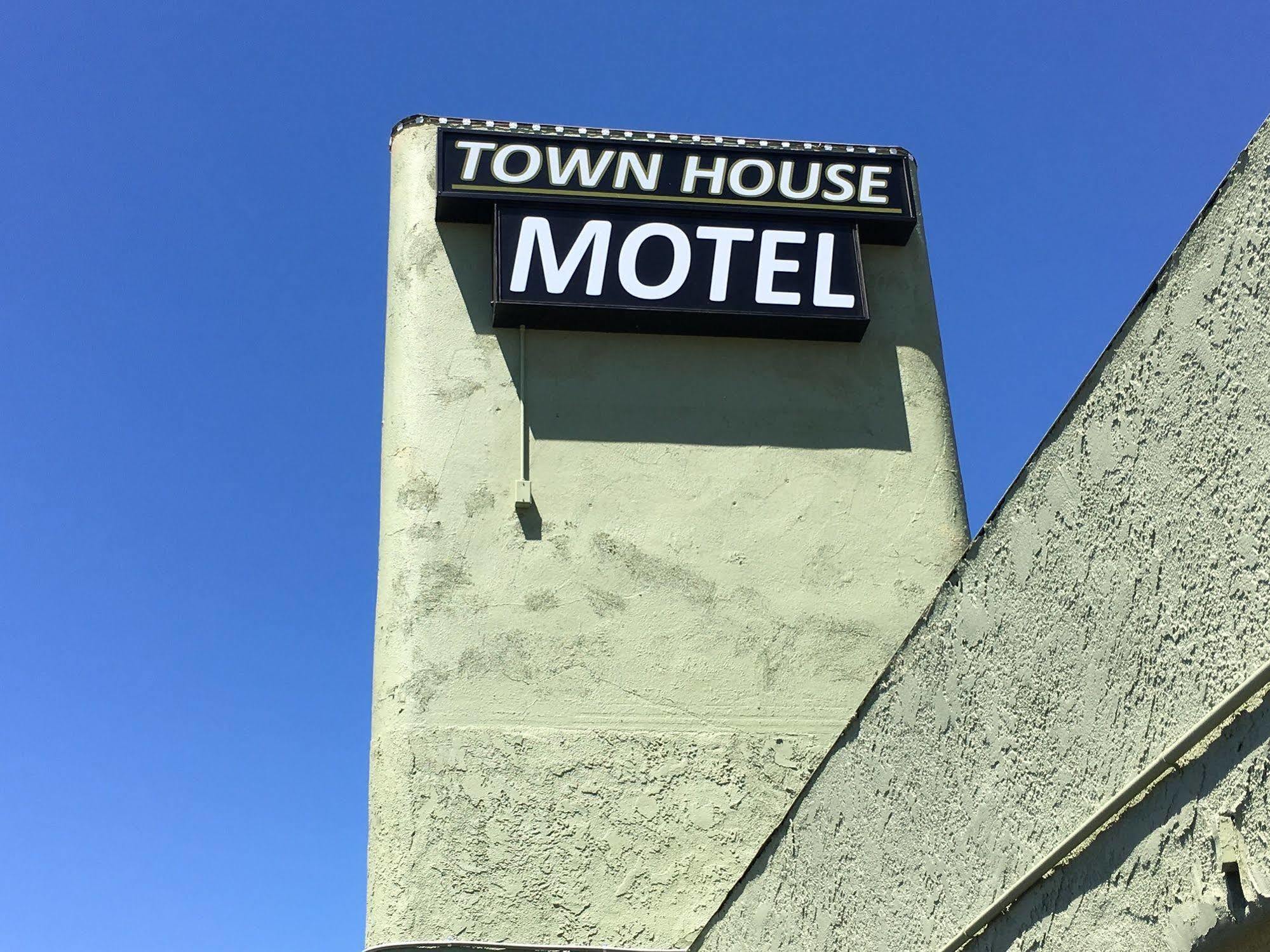 Town House Motel Lynwood Kültér fotó